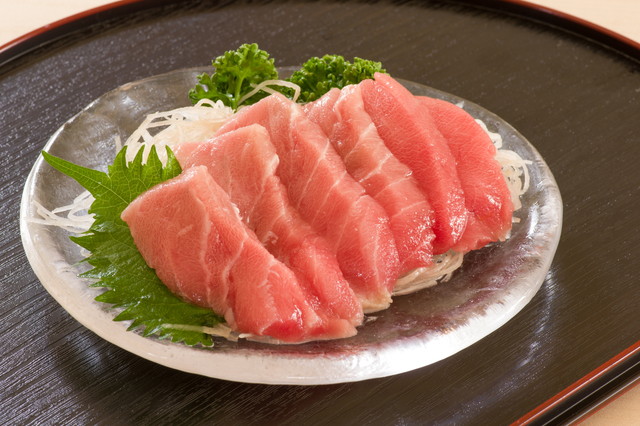 アイルランド沖の天然本まぐろ中トロ お刺身(200g)